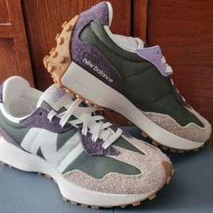 New Balance 327 Casual Women Sneakers Shoes Oak leaf mystic purple size 7 women